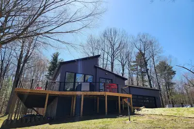 Image de Secluded Lake View Hide Out