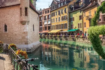 Image de Appartement 2 Chambres à Annecy - Lac et Vieille Ville à Pied!
