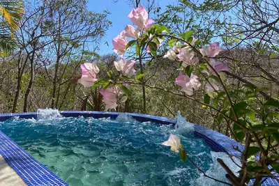 Image de Rancho Colibritzin Huatulco In touch with nature!