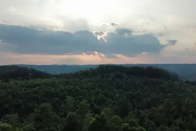 Welcome to our Cumberland Valley Retreat Yurts!