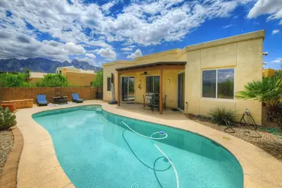Image de Distinctive Oro Valley Home & Private Location
