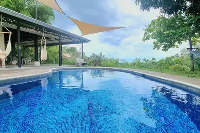 Image de Private Ocean Views for Nomads 3br. Fast Internet