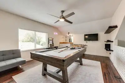 Image de Luxury home near At&T Stadium, Globe Life Field, 6 Flags, Epic, Hurricane Harbor