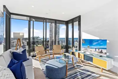 Image de Luxury in the heart of Burleigh Heads!