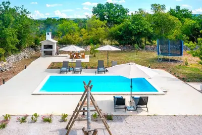 Image de Villa Lea&Robi (V2542-K1) - Unešić