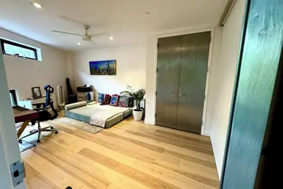 Image de Luxury Central Park Apt: Private Bedroom, Art-Loving Hosts, Modern Amenities