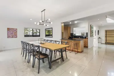 Image de Perfectly Located 4-Bed House in Kensington