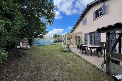 Image de 4 bedroom private vacation home in gujan-mestras