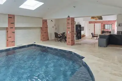 Image de Maison Avec Piscine en Centre Ville