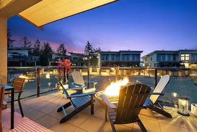 Image de Coastal Cabana at The Beach House