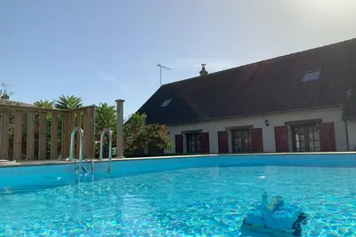 Image de Maison Familiale Blois Piscine et Spa