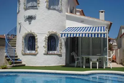 Image de Vacation home with pool