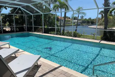 Image de Newly Renovated Family Home – Pool & Short Walk to Siesta Beach - Waterview