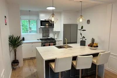 Image de Charming Cobourg Escape: Steps from the Lake and Downtown