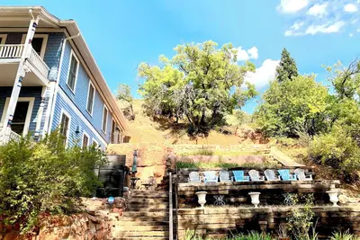 Image de New! @ Manitou Incline~ Pikes Peak Cog Railway~ Barr Trail~ New Therapy Hot Tub!