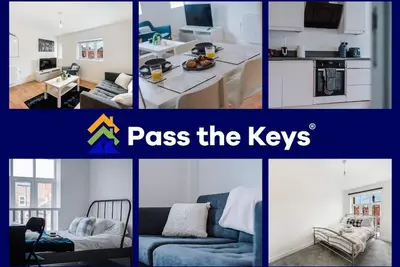 Image de High Street Flat in Altrincham | Pass the Keys