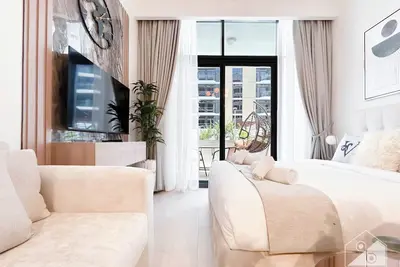 Image de Elegant Studio with Balcony on the Riviera Dubai