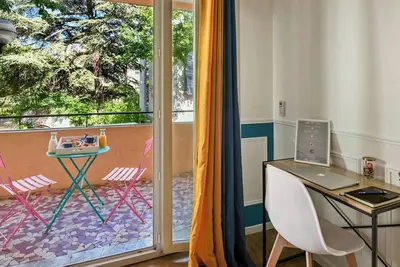 Image de Homerez - Appartement à Cannes, terrasse vue ville.