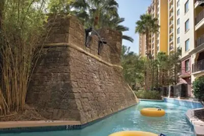 Image de Beautiful 4 bedroom condo on Disney property.