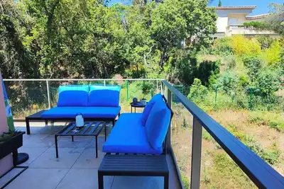 Image de Appartement spacieux avec belle terrasse