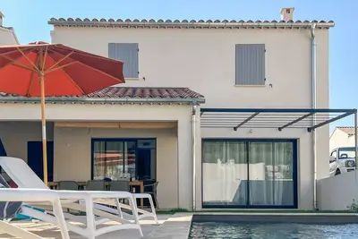 Villa Mont Ventoux with private pool