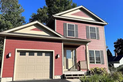 Image de Cozy Haven - 5 Corners Essex Junction Condo - Perfect Location!