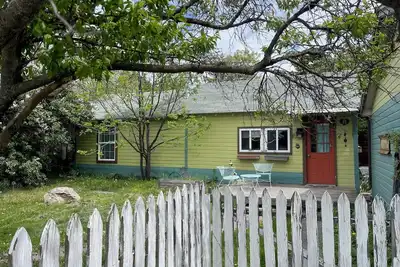 Image de Adorable cottage-desirable Missoula Riverfront