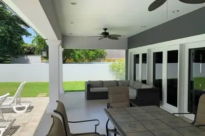Image de “Bliss”, Villa 12 Samaan Grove\n