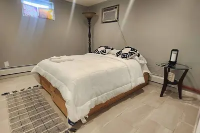 Image de The Perfect Place. 10 mins from Jfk Airport, Ubs, Lirr, Long Isl Shopping Center