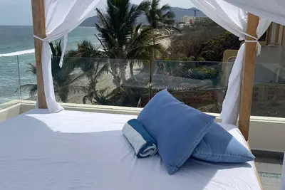 Image de BeachFront Apartment Playa Careyeros