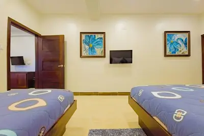 Image de Elegant 1-Bedroom Haven (F5)
