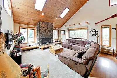 Image de Sunriver ~ 20 Camas Lane ~ Hot Tub & Sharc Passes!