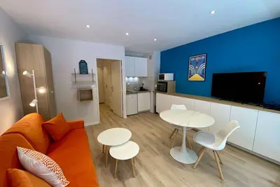 Image de studio cabine rénové coeur de ville