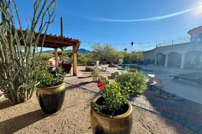 Image de Scenic & Peaceful Backyard Retreat With a Pool & Mountain View’s
