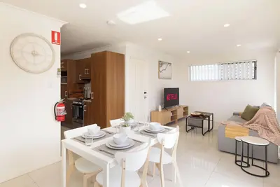 Image de Clean Rocklea 2br | Parking & Location | 116d2