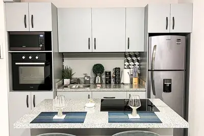 Image de Spacious & Beautiful 1-Bdrm W/Pool Condo Diana