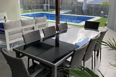 Image de Yandina's Perfect Blend of Luxury and Comfort
