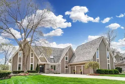 Image de On the course! Rental for The Memorial Tournament. 7, 000 sq ft. Bar!