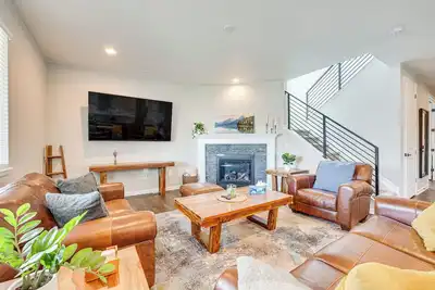 Image de Berthoud Home w\/ Fire Pit, Close to Lake Loveland!