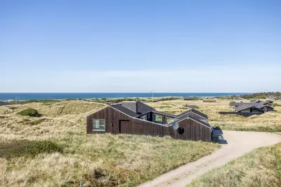 Image de \"Carit\" - 450m from the sea by Interhome