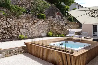 Image de Cottage in Dordogne in picturesque town close to the Valley de l'Homme Lascaux