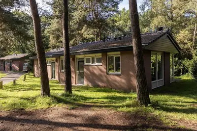 Image de Bungalow avec lave-vaisselle, près de la Veluwe