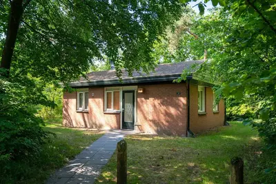 Image de Bungalow avec lave-vaisselle, près de la Veluwe