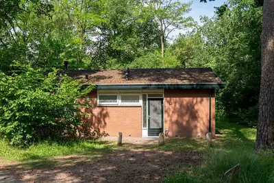 Image de Bungalow avec cheminée, près de la belle Veluwe