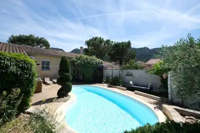Image de Location vacances maison piscine Maubec Ls2-126.