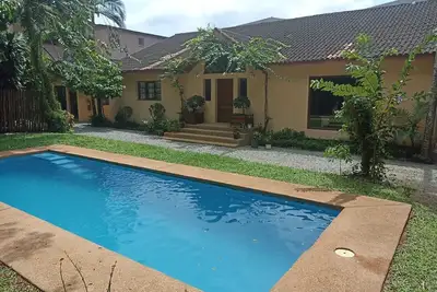 Image de Studio cuisine jardin & piscine, services inclus