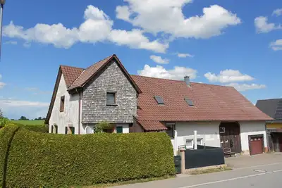 Image de Haus Milan 0, 5 km bis Naturschutzgebiet, GemĂĽtlichkeit auf 2 Etagen+ Garten