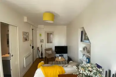 Image de Appartement Parisien Familial à Proximité des Jeux - Majordome à Disposition
