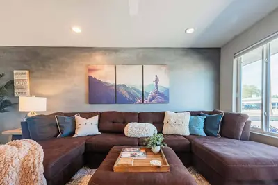 Cozy 3bd Hikers Retreat in Phoenix with Pool