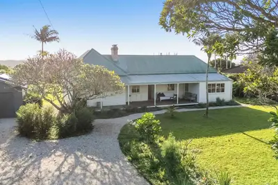 Image de Charming cottage nestled in Lennox Head and full of character